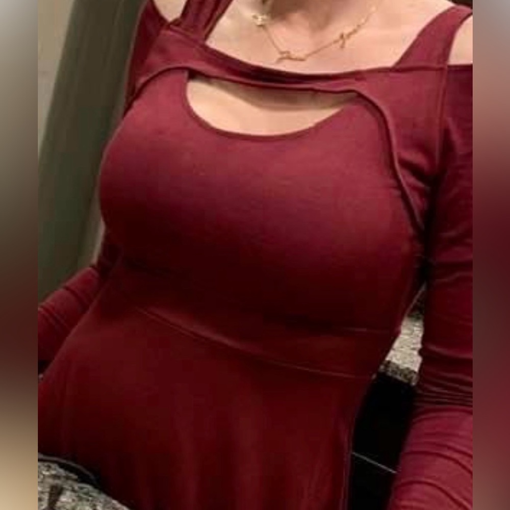 Elegant Burgundy Off-Shoulder Dress